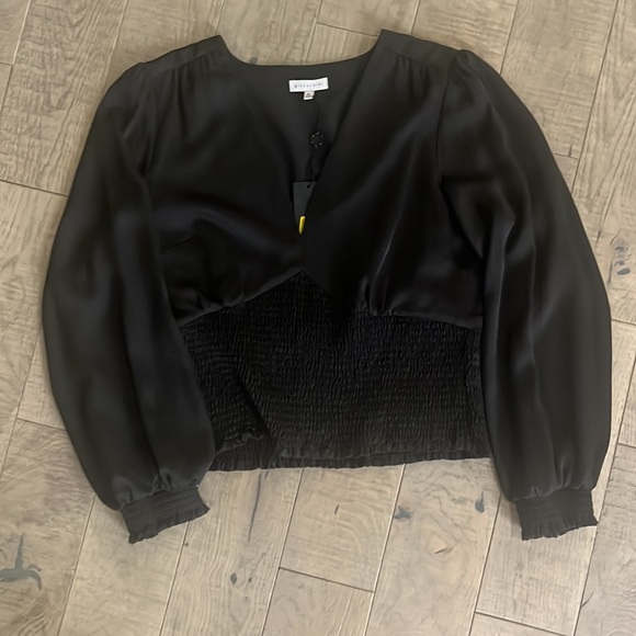 Blouses - Picture 5 of 5